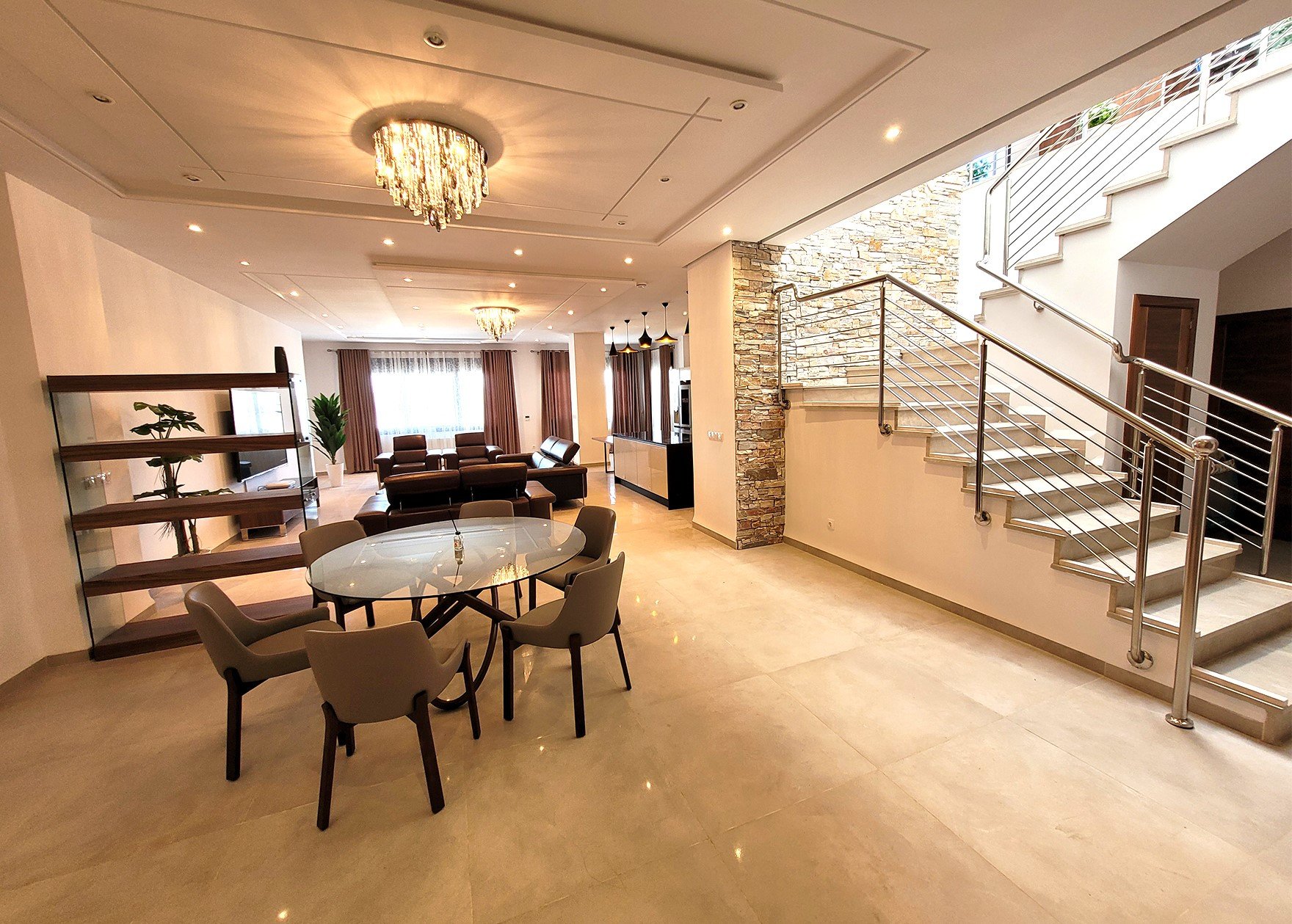 séjour, ​RÉSIDENCE ​LES DEXU PALMIERS , AMK hebbache immobilier Promoteur Immobilier Alger promotion immobilière à alger